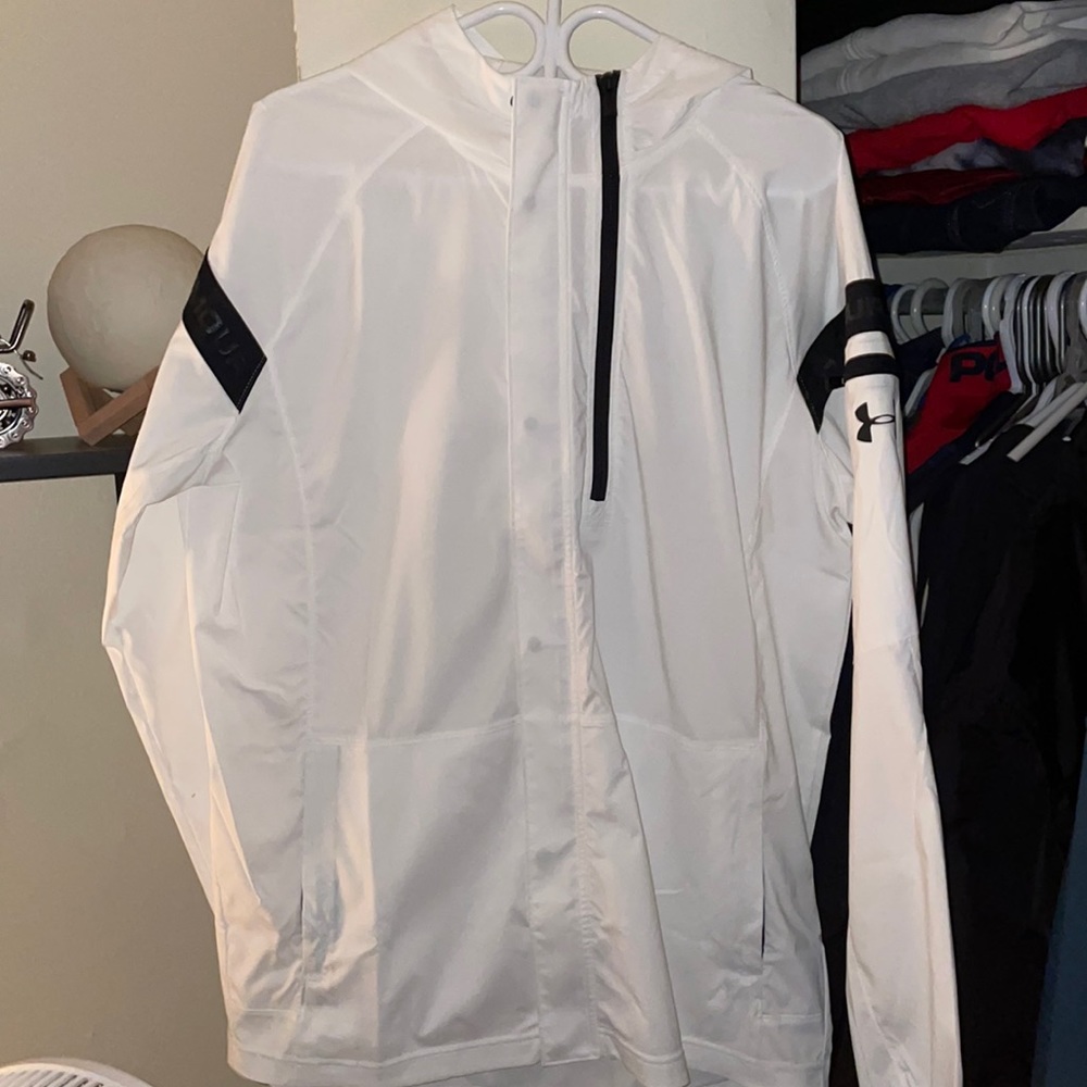 Under armour wind breaker